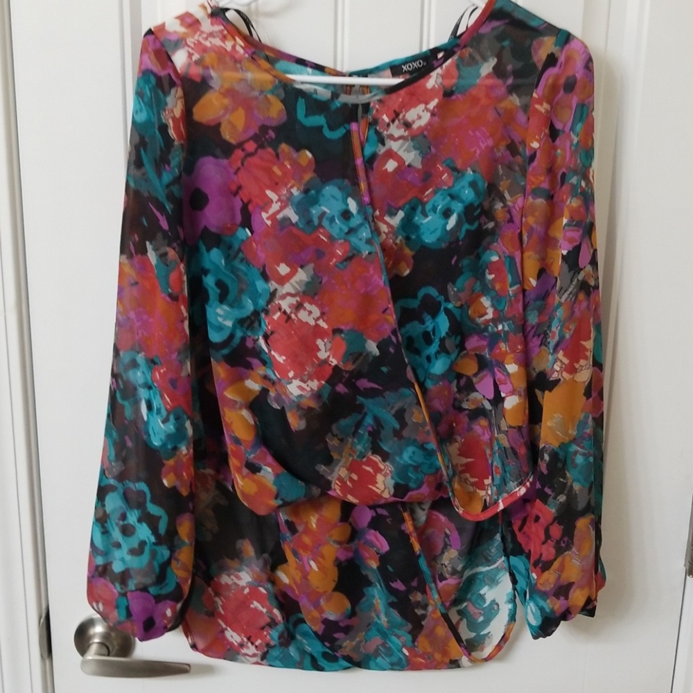 Xoxo high-low crossover crop top